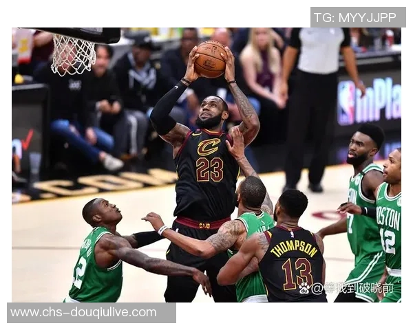 詹姆斯领衔湖人对决猛龙球队的精彩较量与战术分析 詹姆斯领衔湖人对决猛龙球队的精彩较量与战术分析